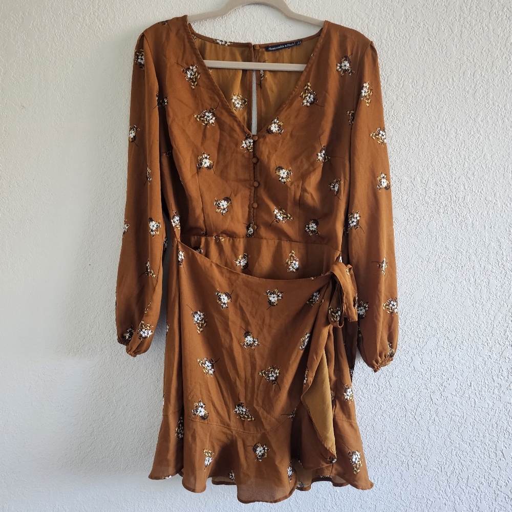 Abercrombie & Fitch Brown Floral Wrap Dress